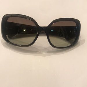 Tory Burch Woman’s sunglasses Ty9006Q Preowned